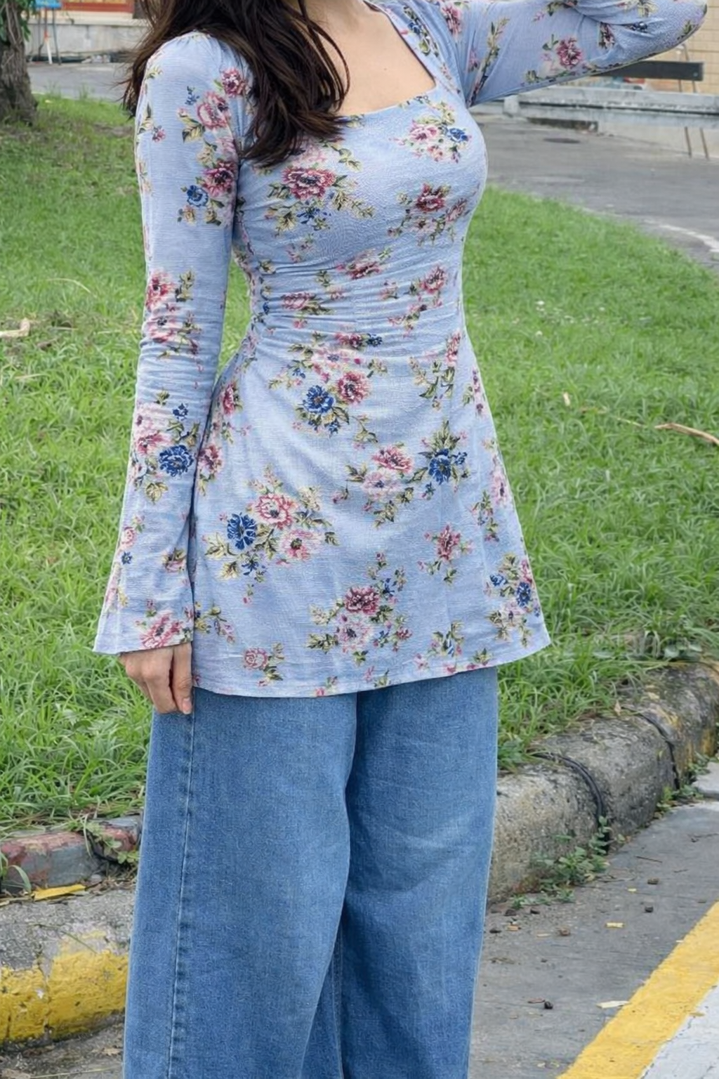 Blue short Kurt with floral detailing and corset back